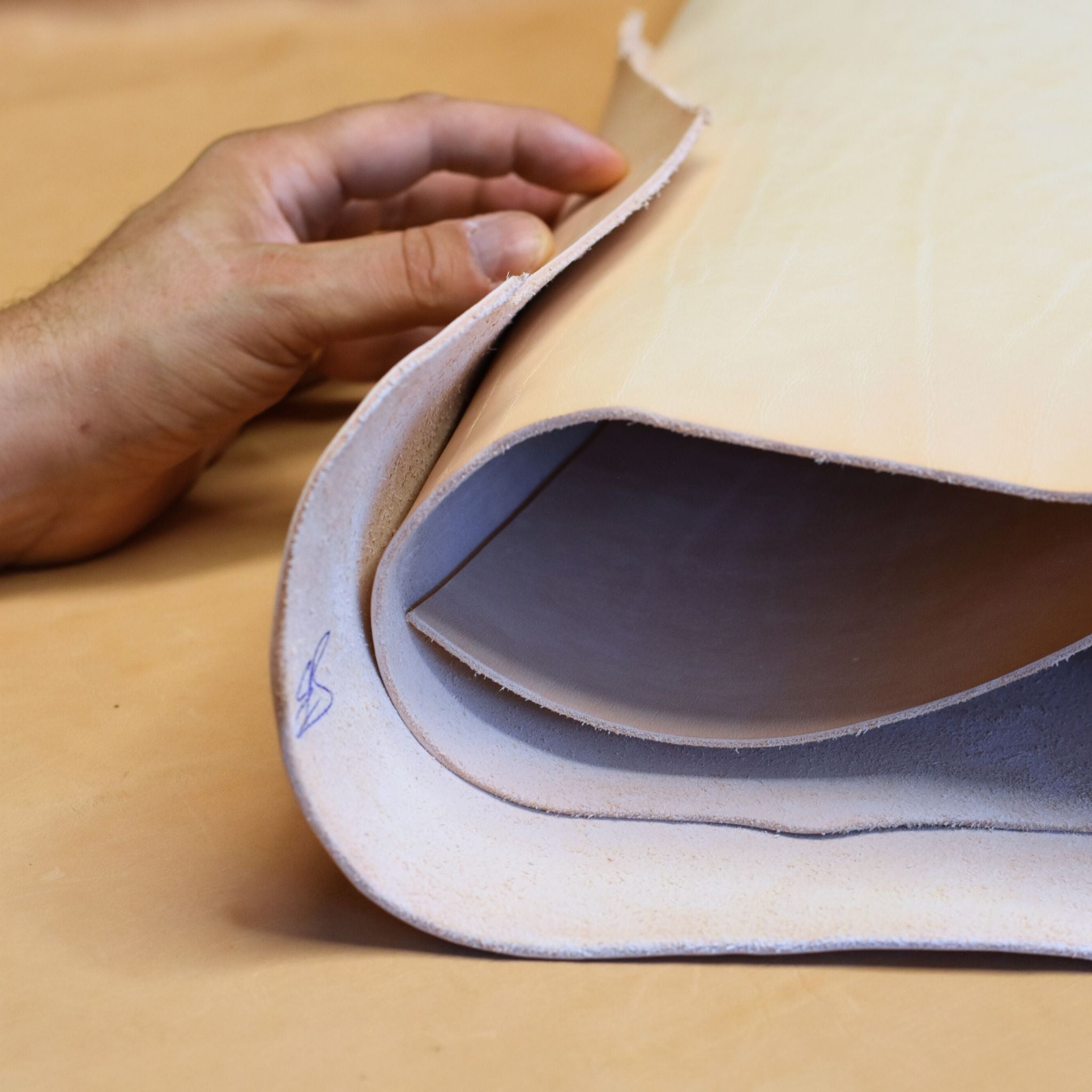 Floater milled leather - 1.3/1.5 mm