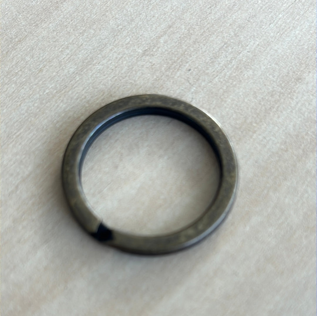 Ring Split Round Flat 22 x 25 mm Bronze Patina