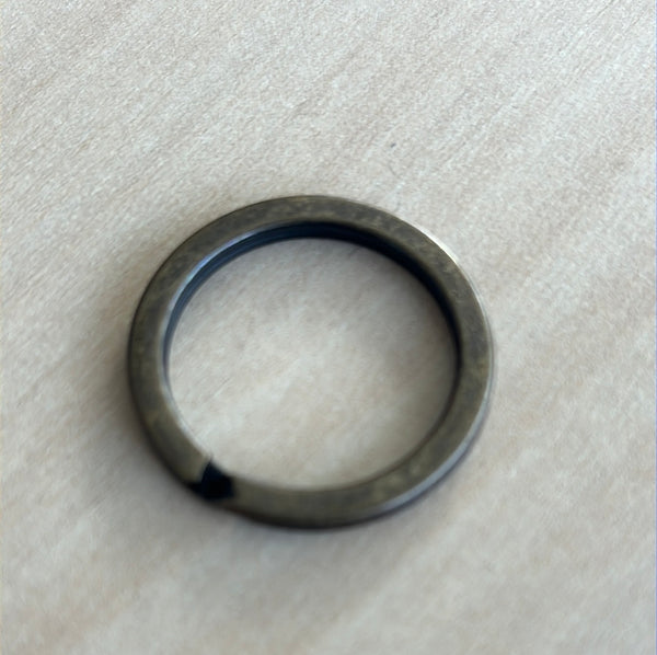 Ring Split Round Flat 22 x 25 mm Bronze Patina