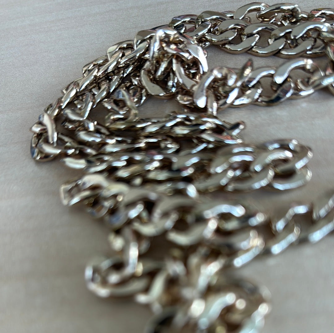 Chain With Musketonhooks Gold