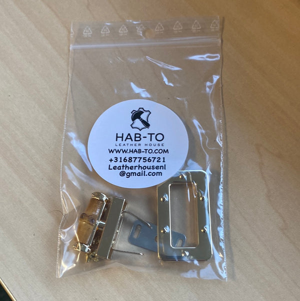 Clasp Turnlock Gold Bamboo Small