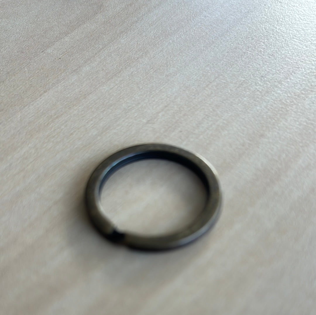 Ring Split Round Flat 22 x 25 mm Bronze Patina