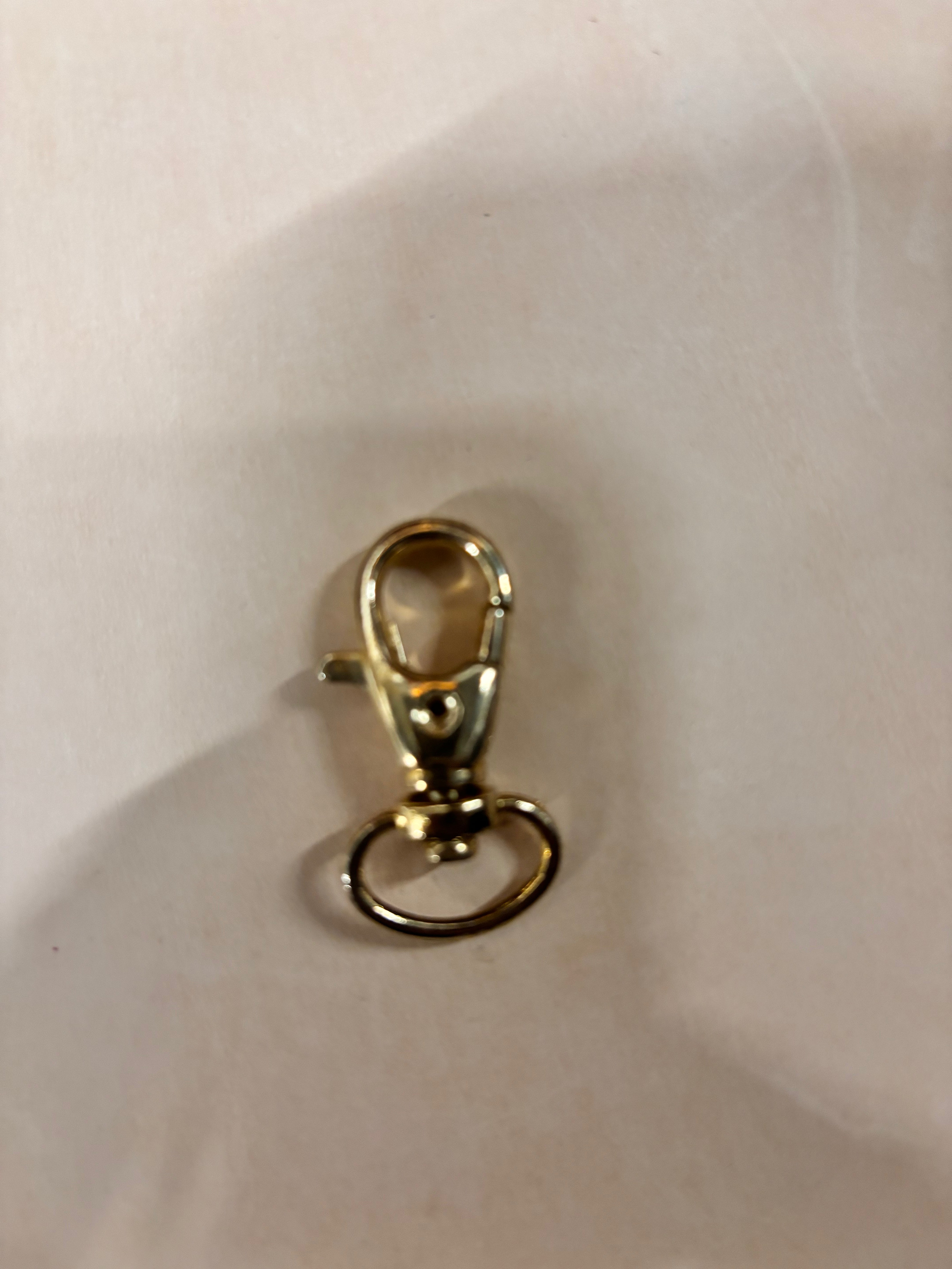 Musketon hook different colors 16 mm