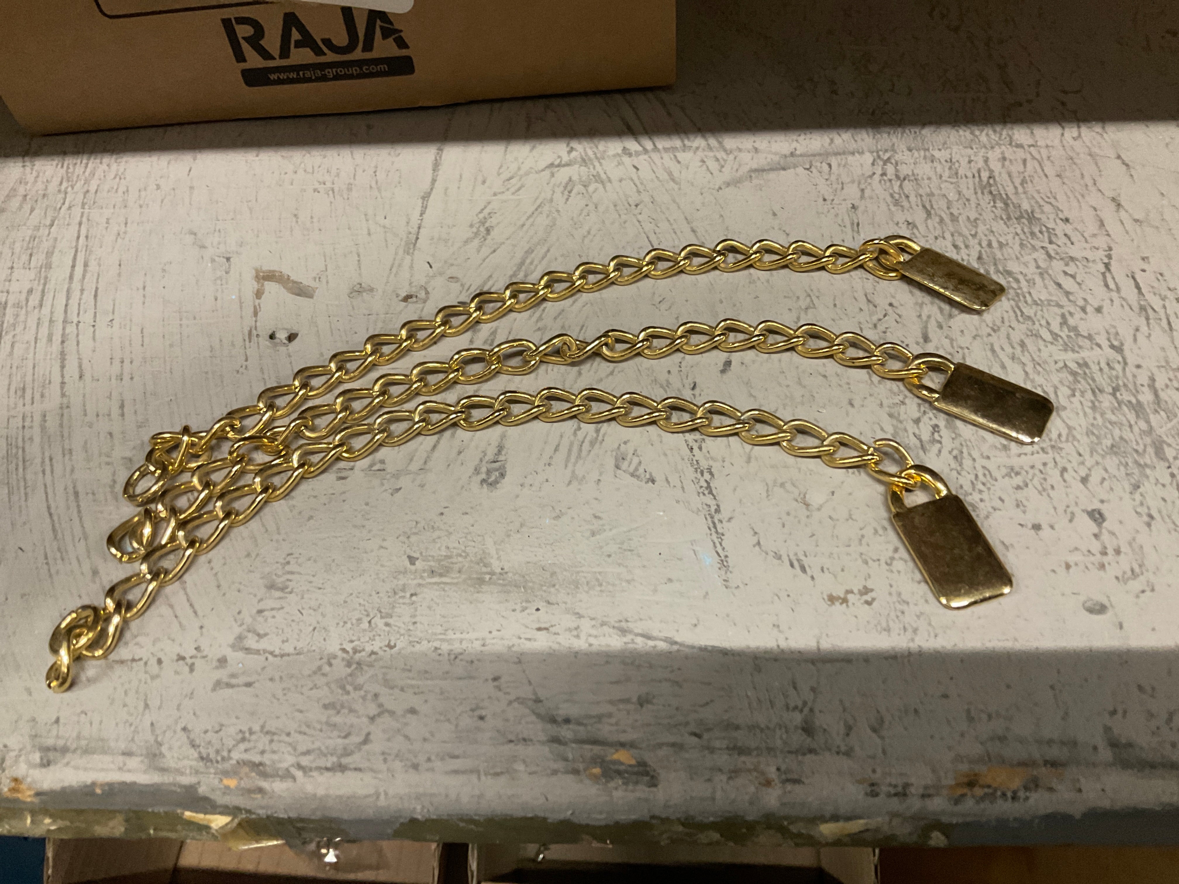 Golden deco chain for accesories 18cm