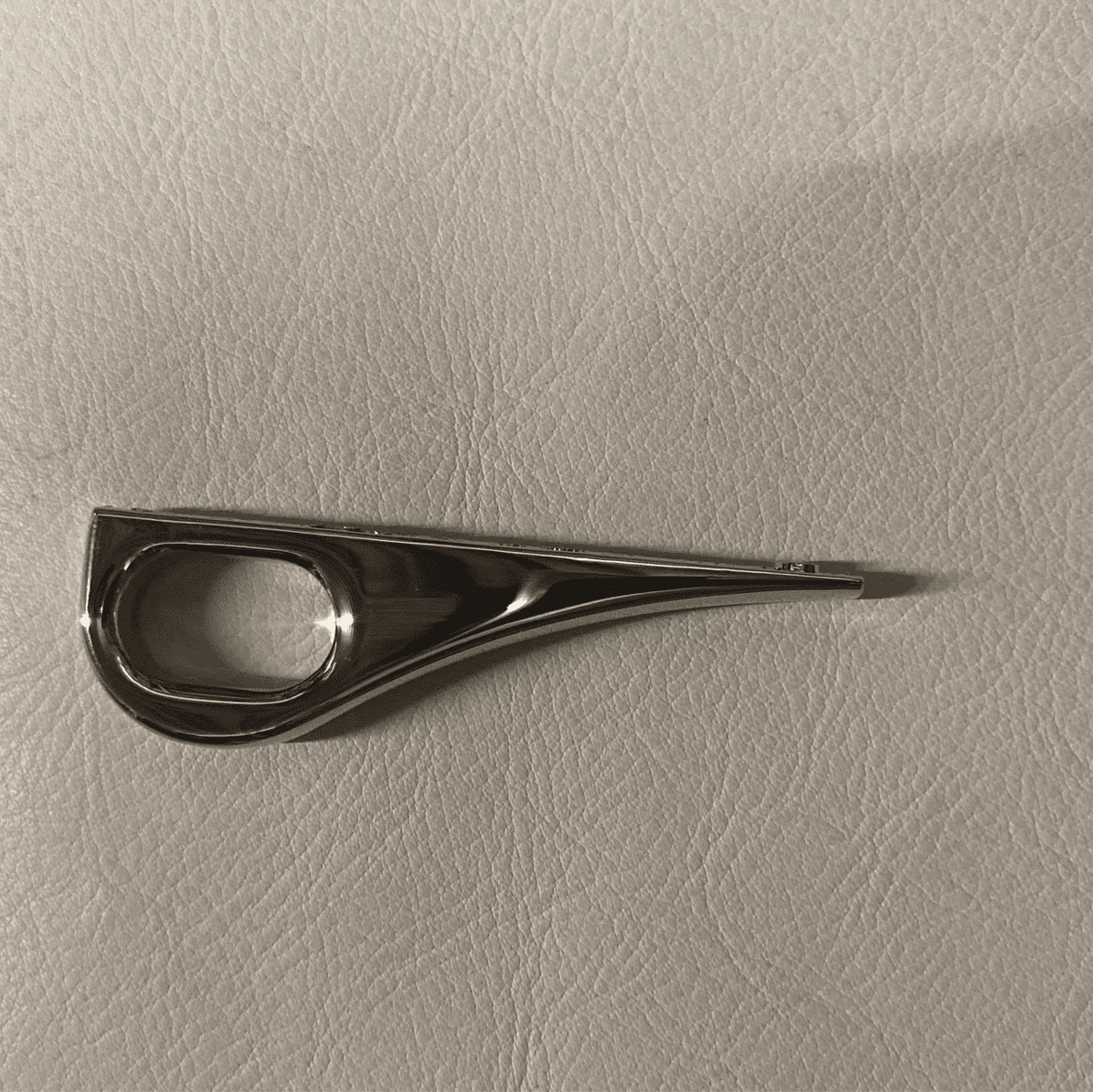 Soufflé hook x2st.68 x 28 mm Max 5 mm eye 11 x 20