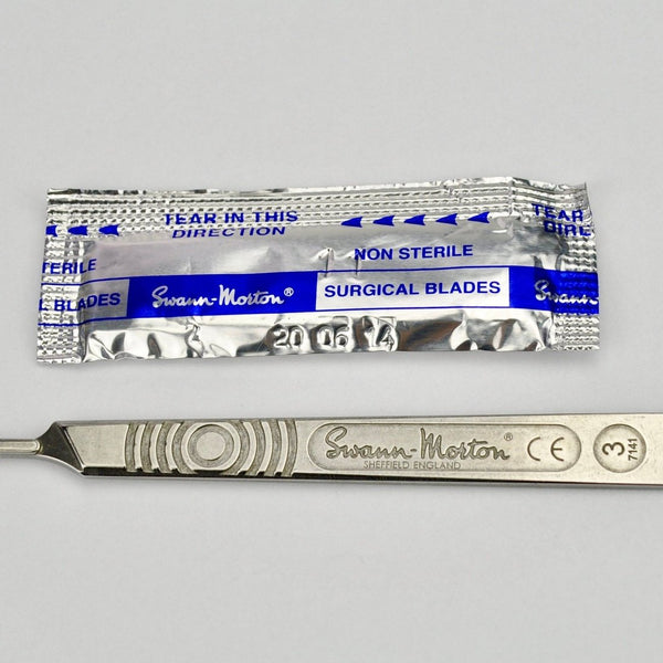Scalpel Number 3 with 5 blades