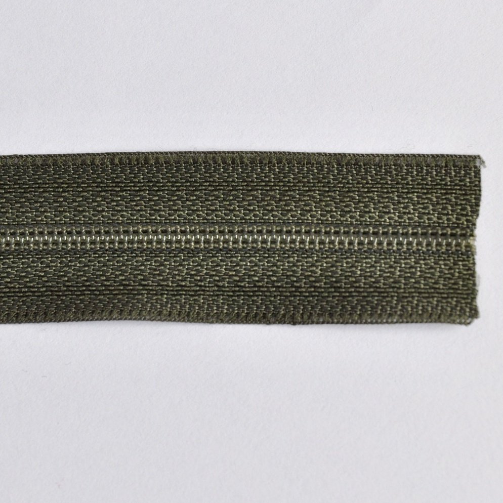 Zipper Nylon Plastic Olive Green 4 mm