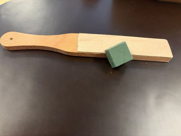 Green polishing paste for your leather tools and knives