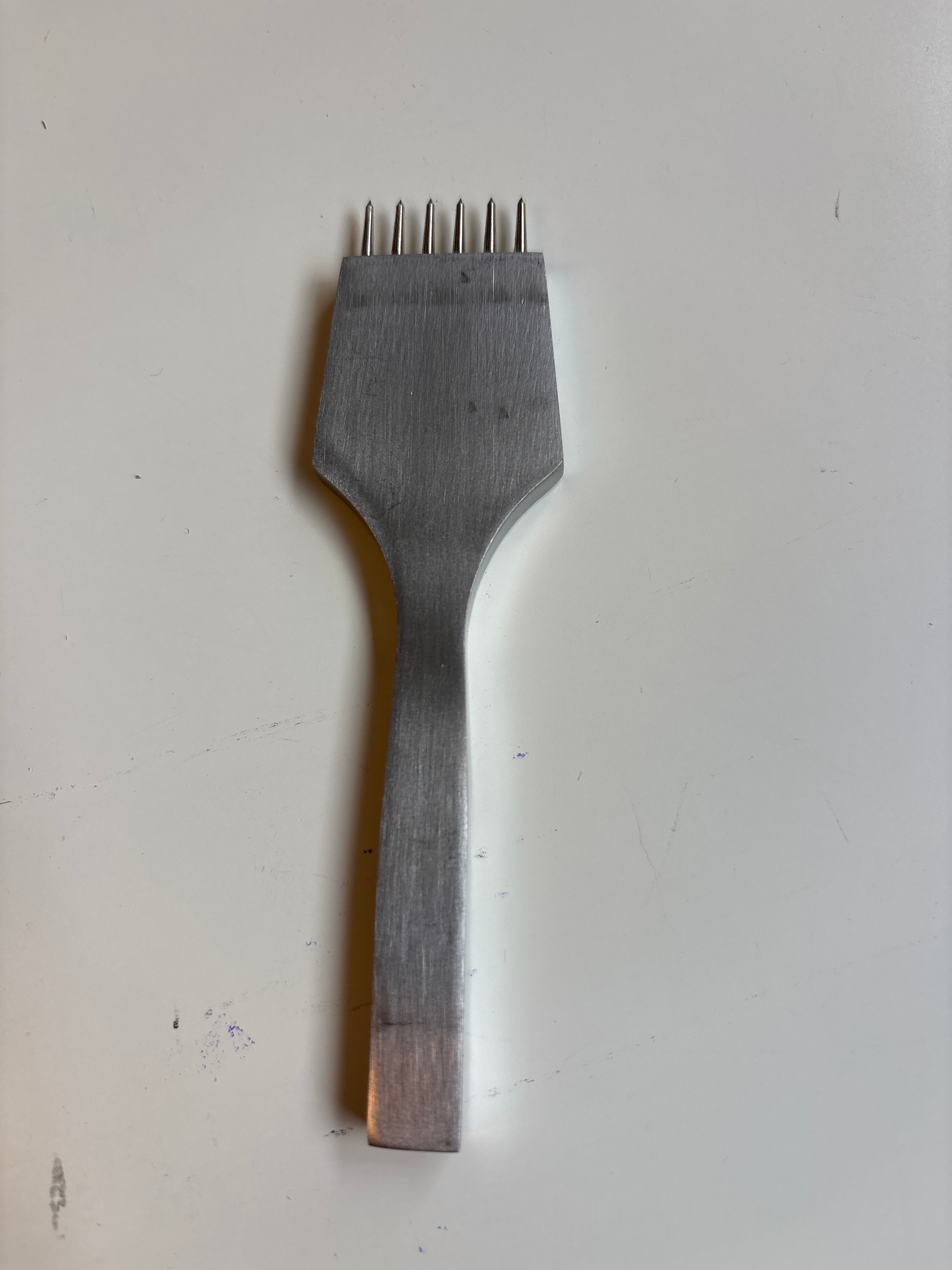 Leather pricking irons round 4 mm Hole Punch High Quality Tool 
