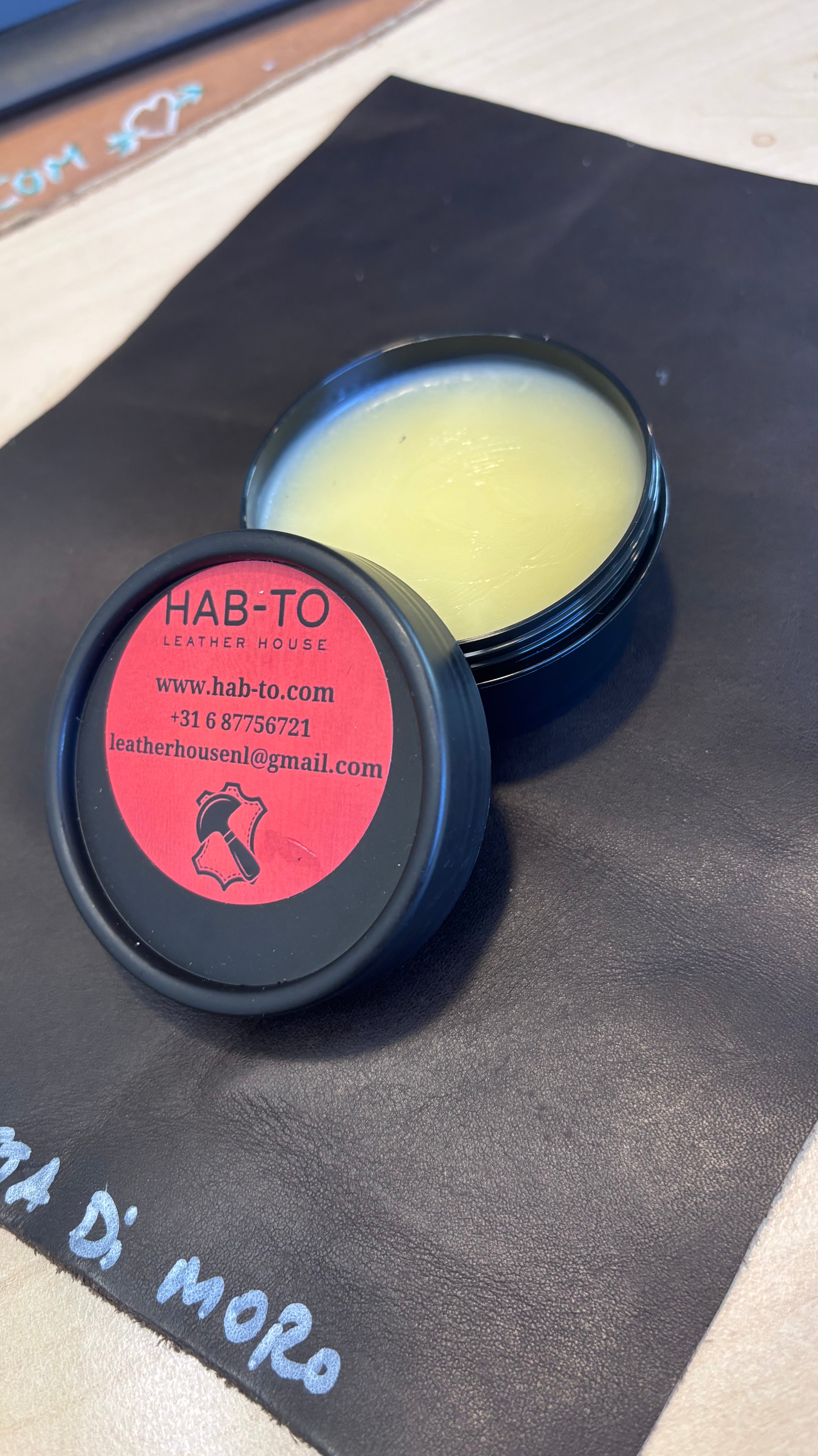 Leather Food creme Restore, Protect, and Shine with Nature’s Best Leather Cream