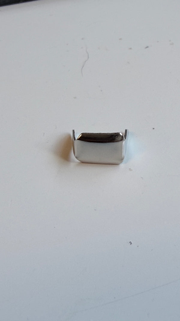 Metal staples for straps