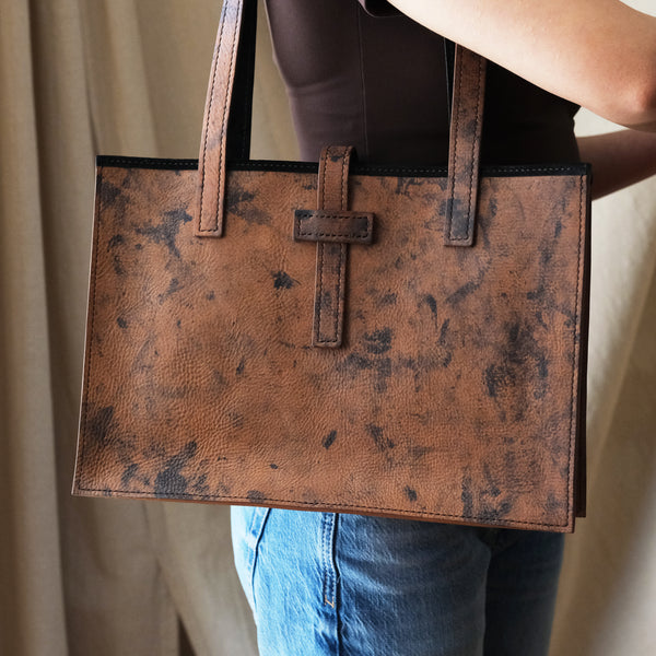 The Lighthouse Bag | Advanced Leather Bag Pattern