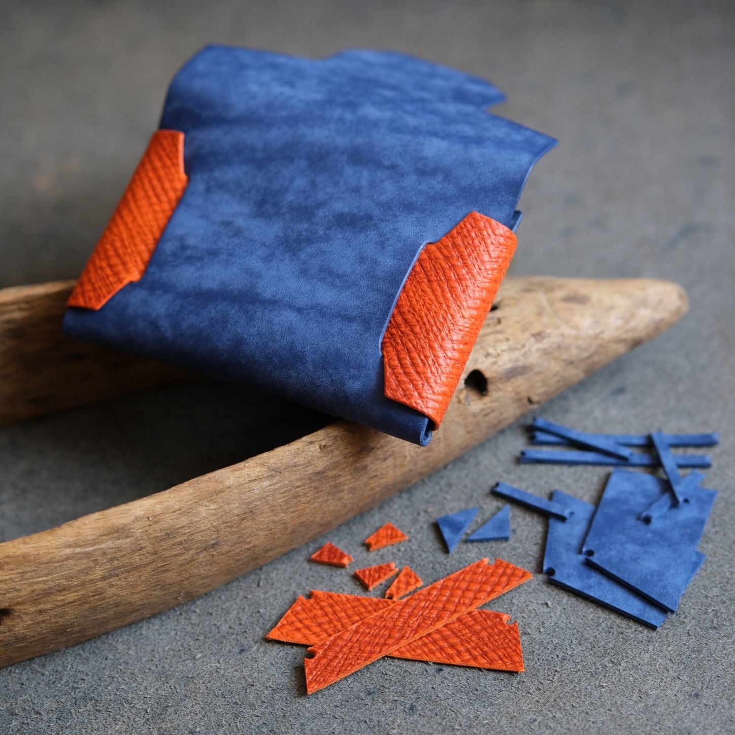 The Lobster Wallet | Beginner Leather Wallet Pattern