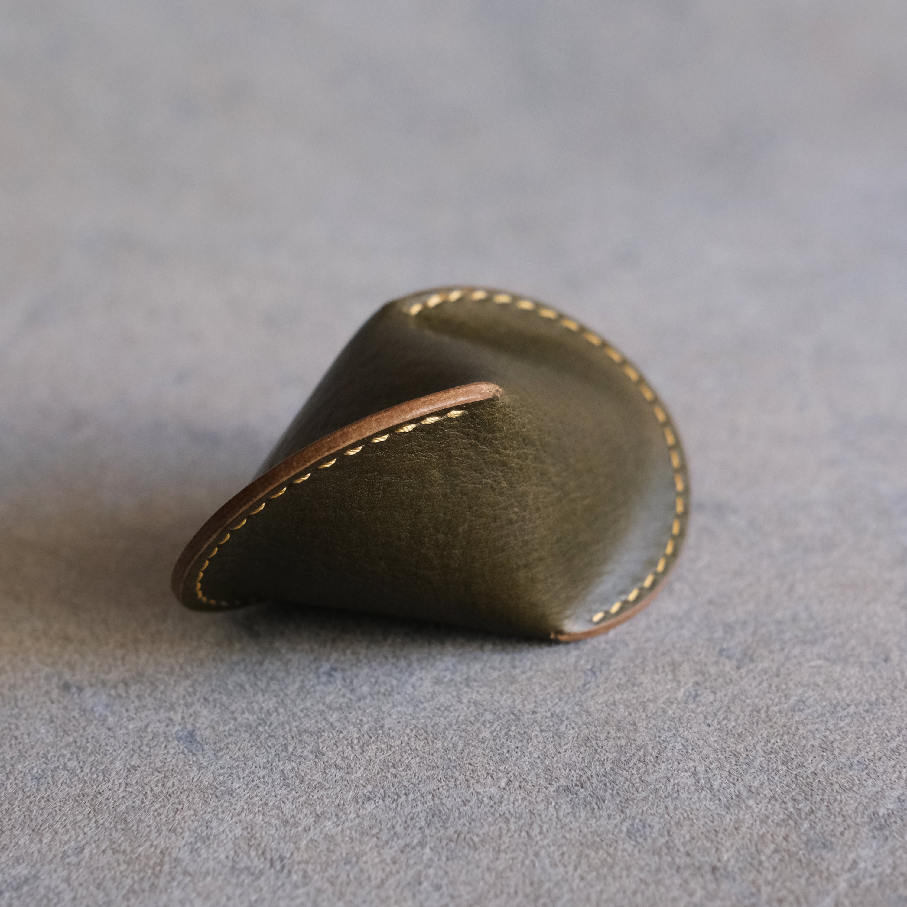 The Oloid Pouch & Fidget | Intermediate Leather Accessoiry Pattern