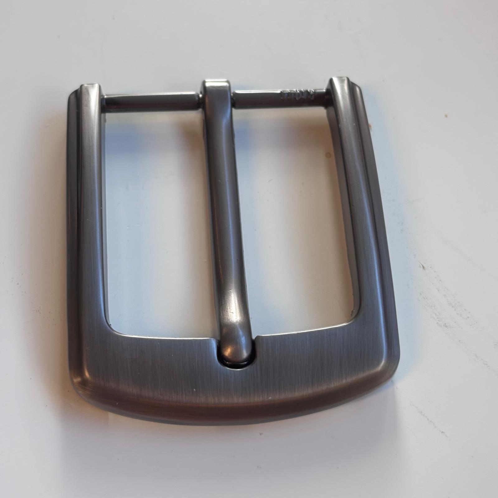 Modern metallic belt buckle, 40 mm