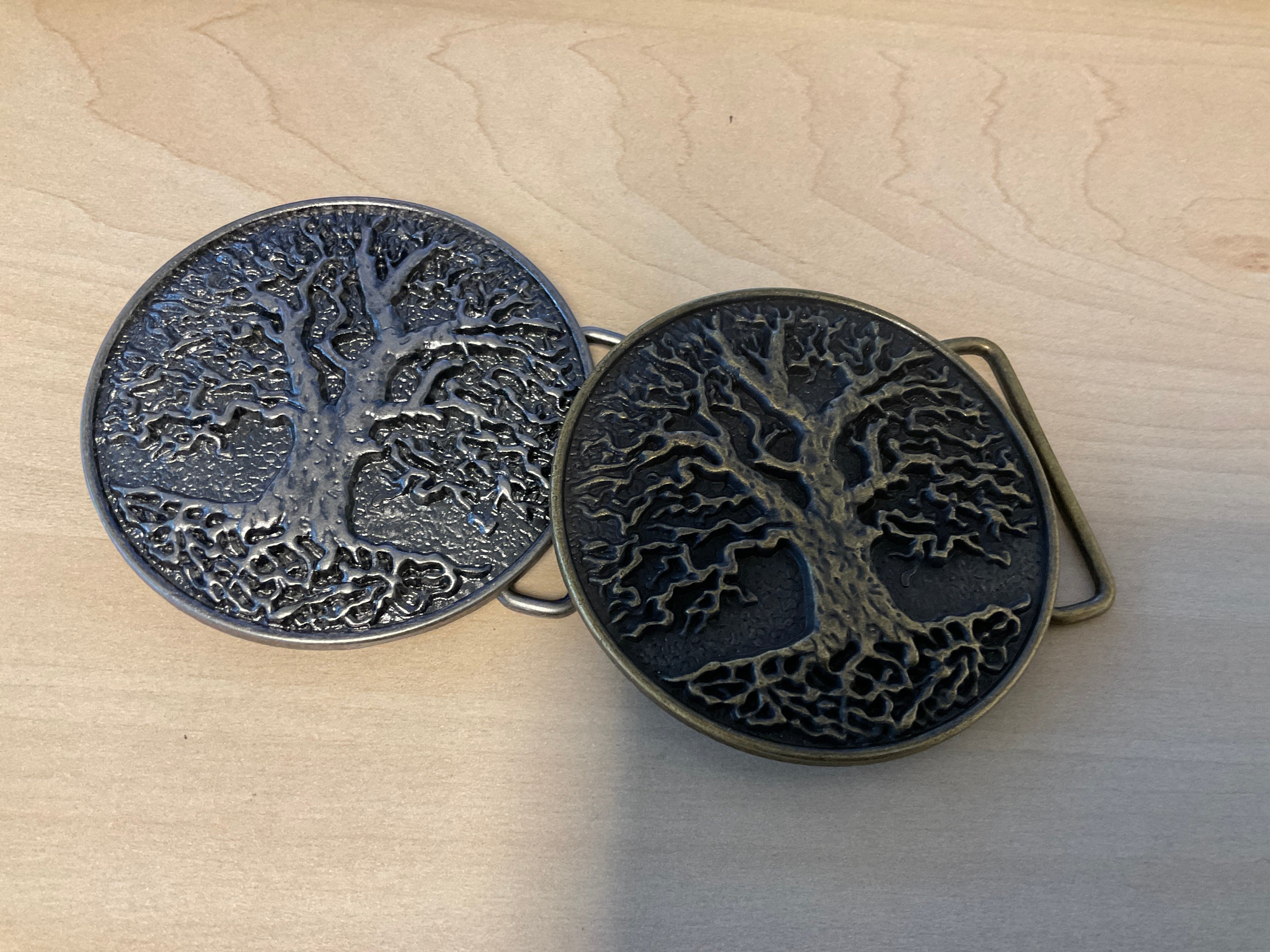 Life-tree belt-buckle round