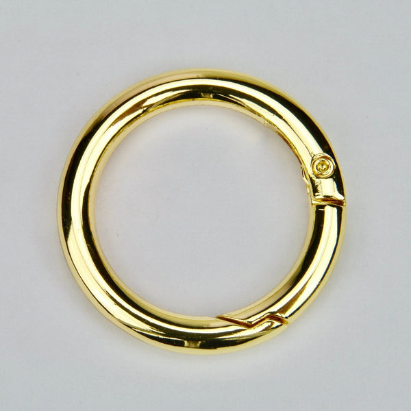 Ring with closure Gold 30 mm