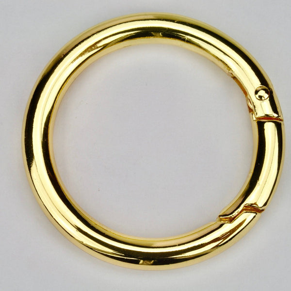 Ring with closure Gold 40 mm