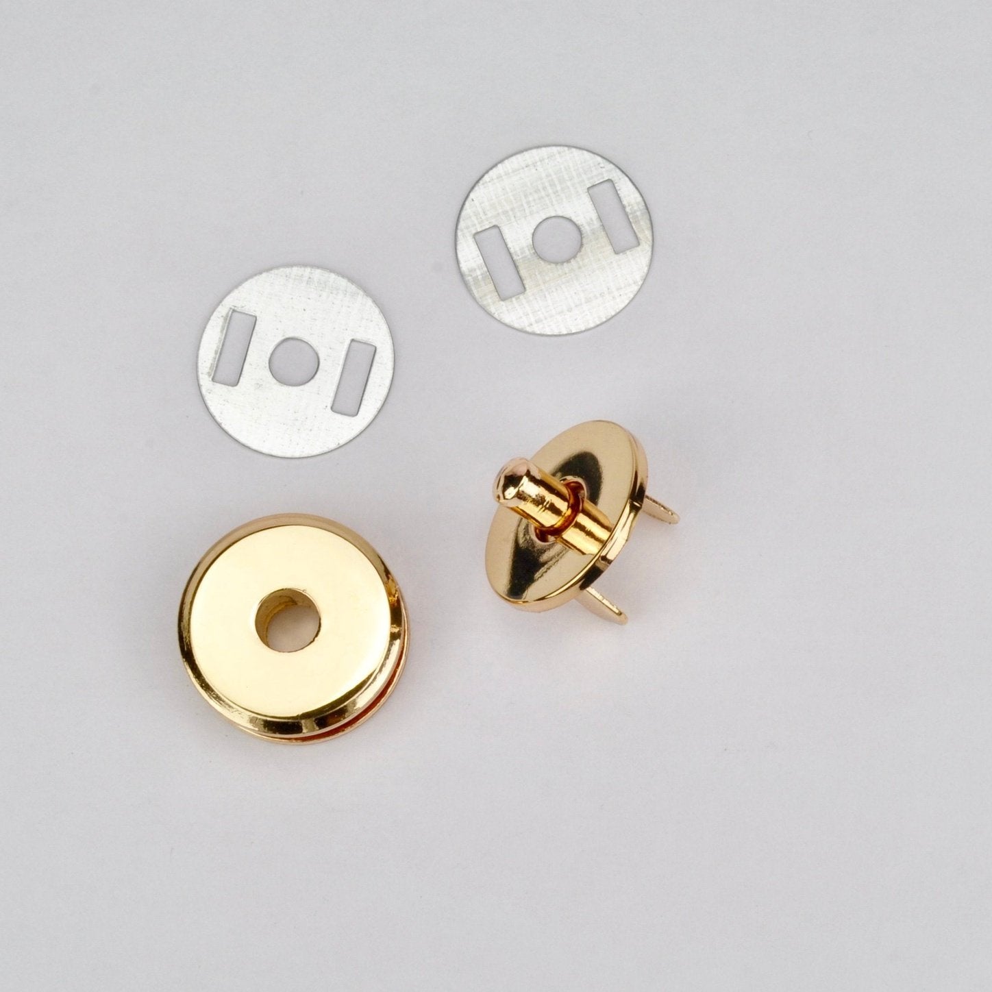 Magnetic closure Pin Gold 20 mm