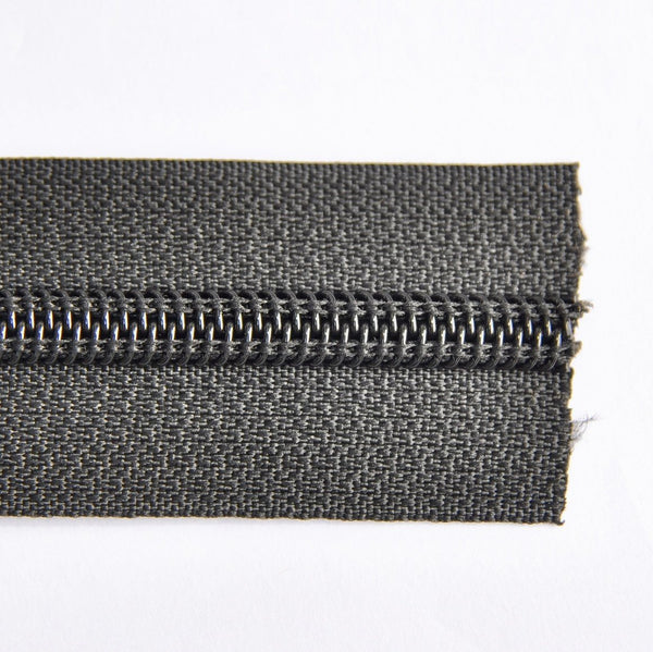 Zipper Nylon Plastic Black 6 mm
